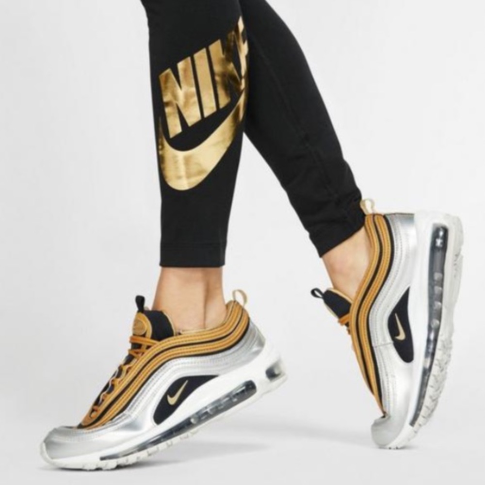 Black Nike Leggings